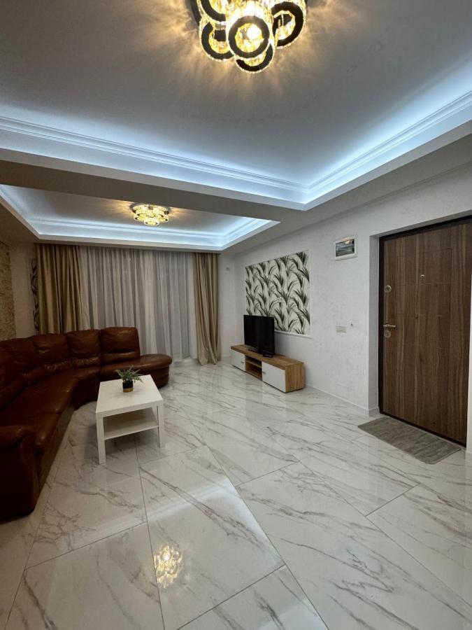 Golden Garden Luxury Apartment In Bucharest Luaran gambar